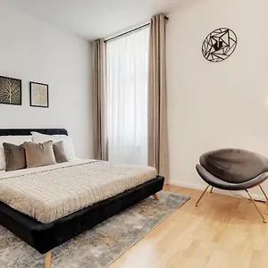 my-prague-apartments-rubesova.praguehotelsweb.com/