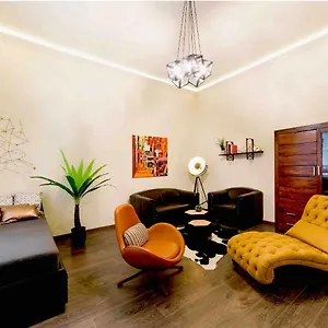 the-best-mondain-apartment-budapest.inbudapesthotels.com/